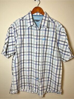 Ecko Unlimited Y2K vintage Light Blue and White Plaid Short-Sleeve Button-Down